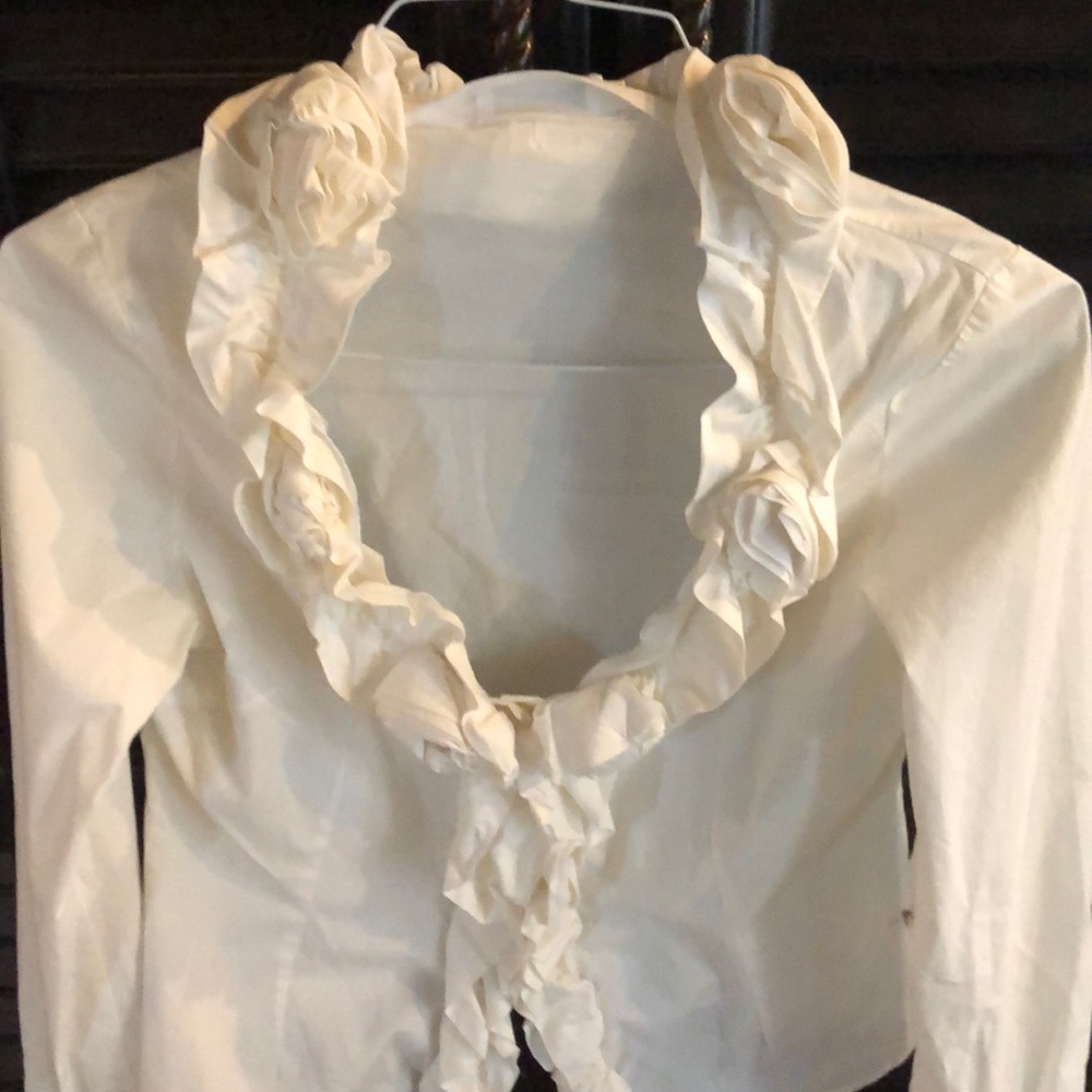 Parisian white rosette blouse